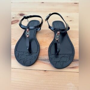 NWOB COACH Piccadilly Jelly Thong Iconic Embossed C Logo Flip Flop Sandals 9